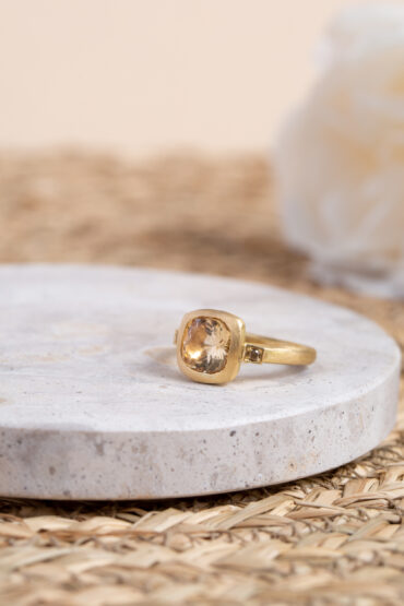 18K Gold Ring, Morganite, Cognac Diamonds - Image 2