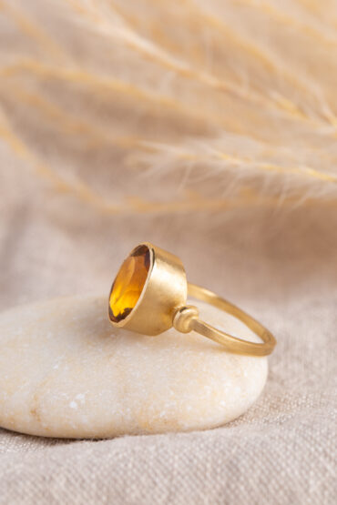 14K Gold Ring set with Citrine Stone - Image 2