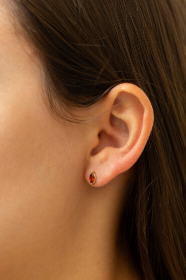 14K Gold Earrings set with Garnet stones - Image 2