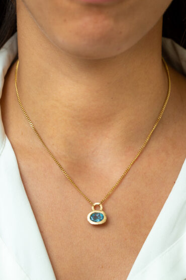 14K Gold Necklace set with Blue Topaz - Image 3