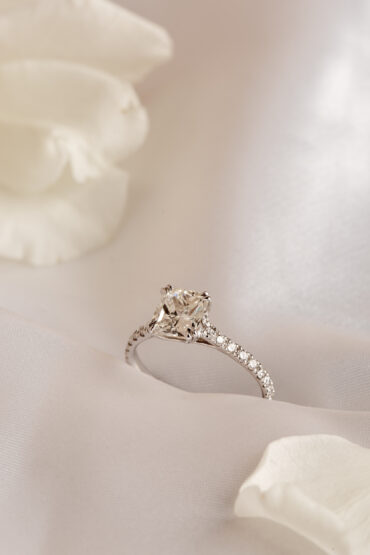 14K White Gold Ring 1.5CT I\VS2, 0.50 ct Diamonds - Image 2