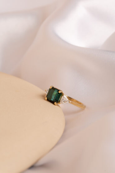14K Gold Ring set with Lab Diamonds and Tourmaline - Image 2