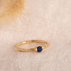 טבעת ציפוי זהב וספיר